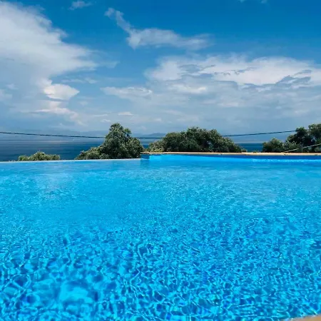 Villa Kaliva Country House With Private Access And Infinity Pool